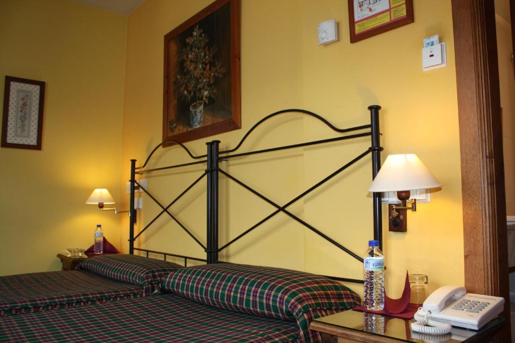 Hotel Cenera Habitación foto